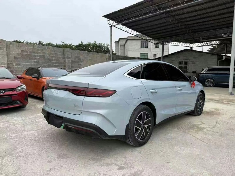 广州24年比亚迪秦5