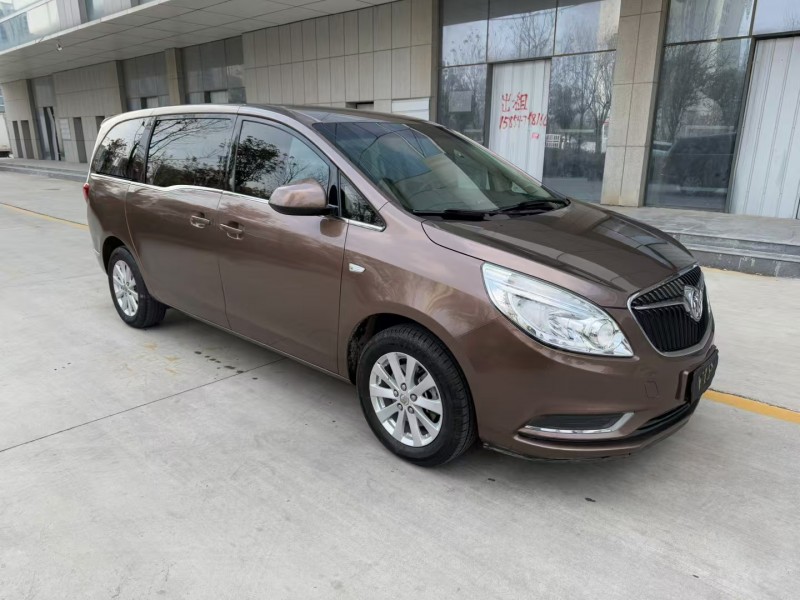 济宁19年别克GL82