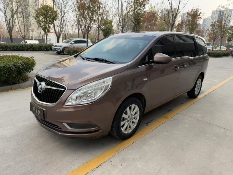 济宁19年别克GL83