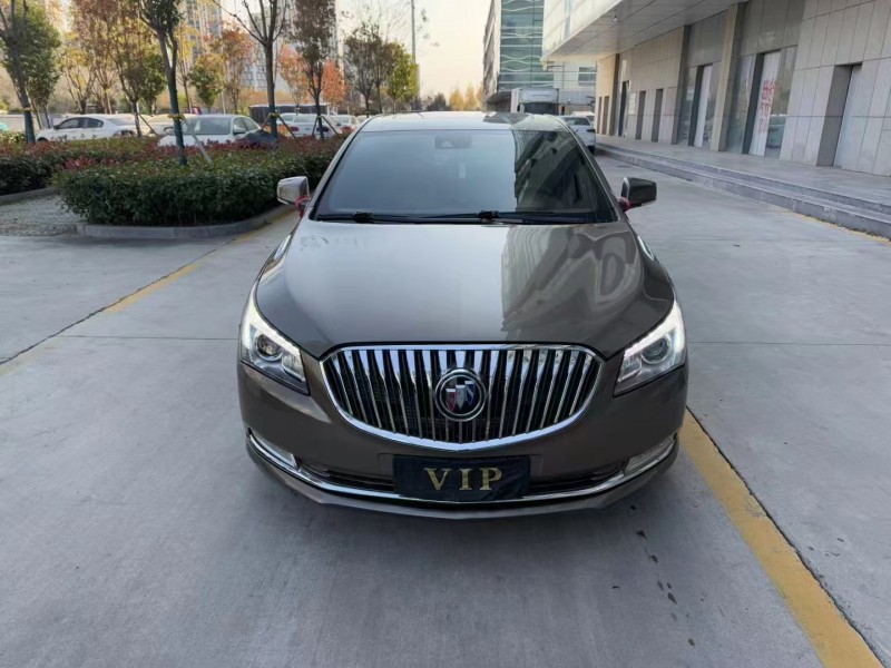 济宁15年别克君越1