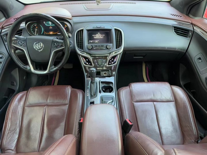 济宁15年别克君越6