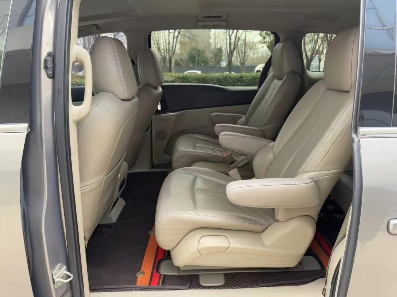 济宁18年别克GL86