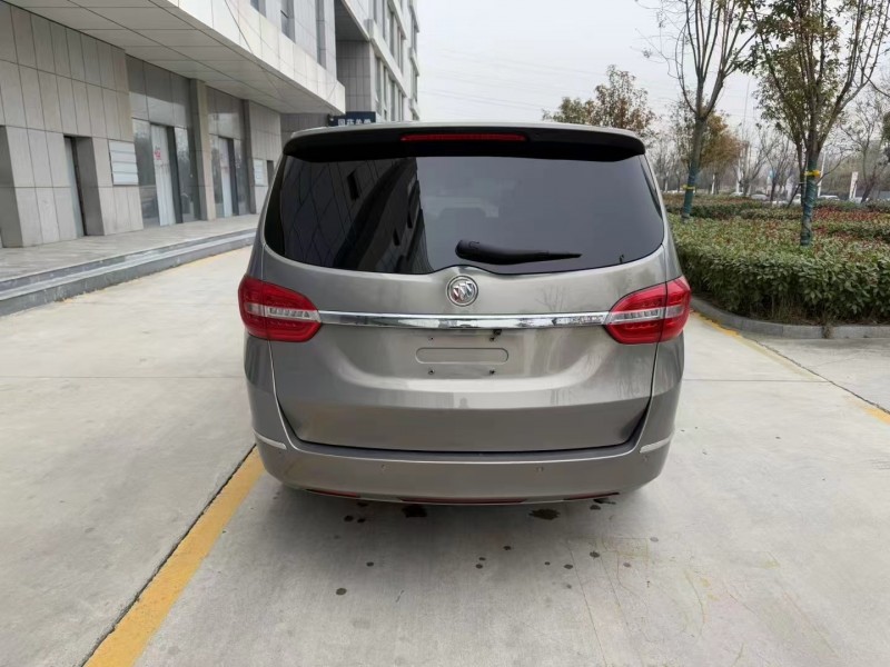 济宁18年别克GL89