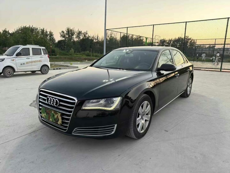 徐州13年奥迪A8L2