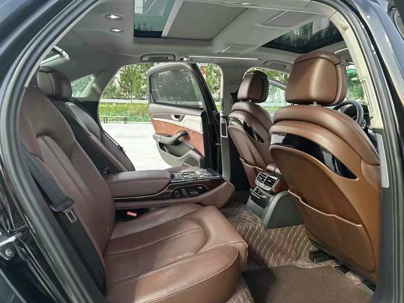 徐州13年奥迪A8L6