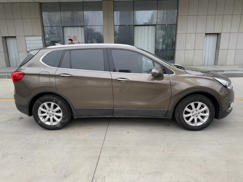 济宁19年别克昂科威8