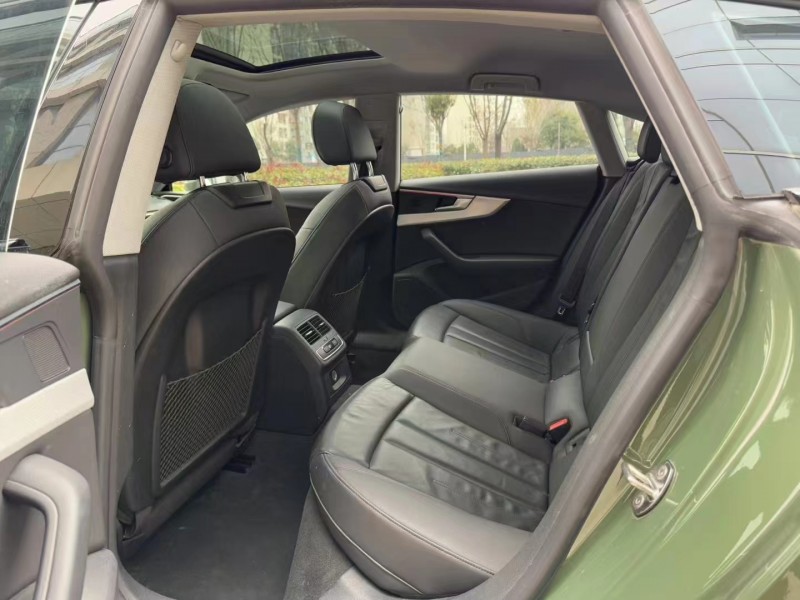 济宁21年奥迪A56