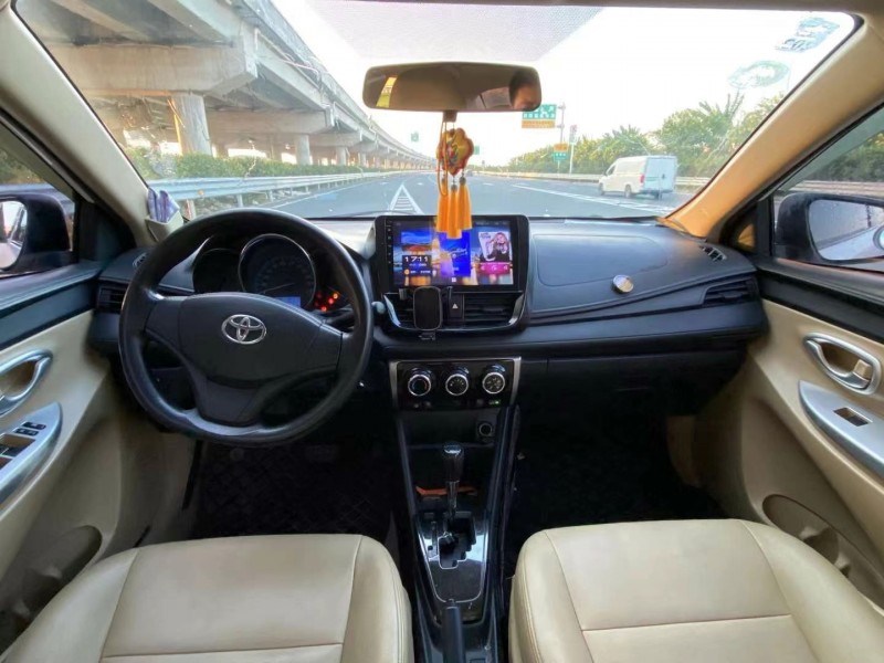 广州17年丰田YARiS L 致享9