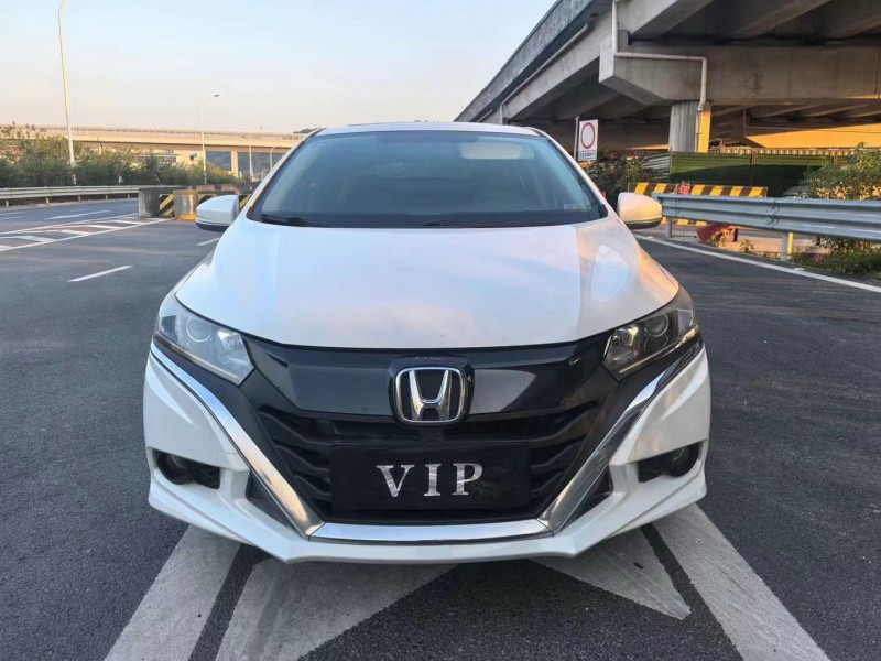 广州16年本田竞瑞1