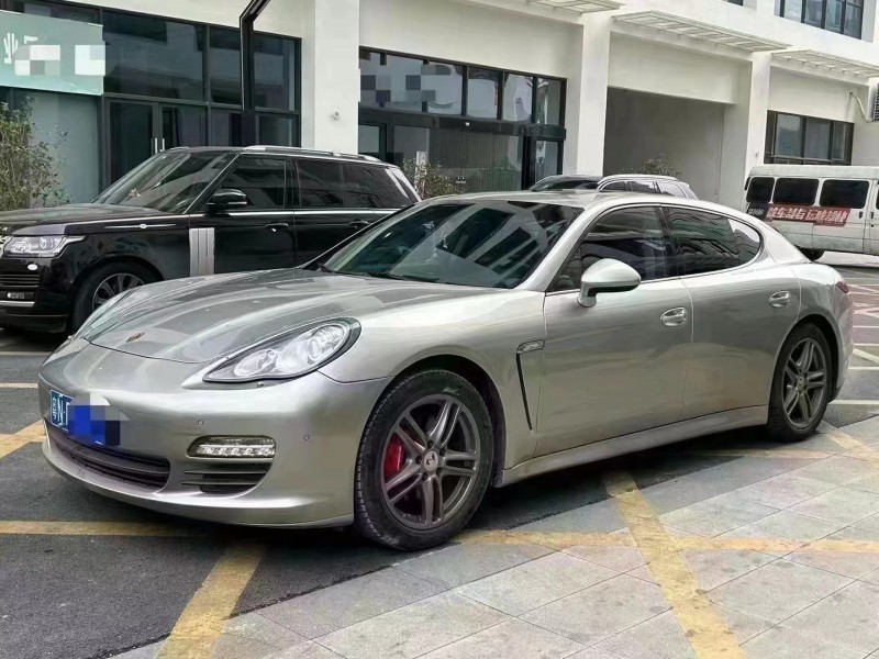 深圳12年保時捷帕拉梅拉3