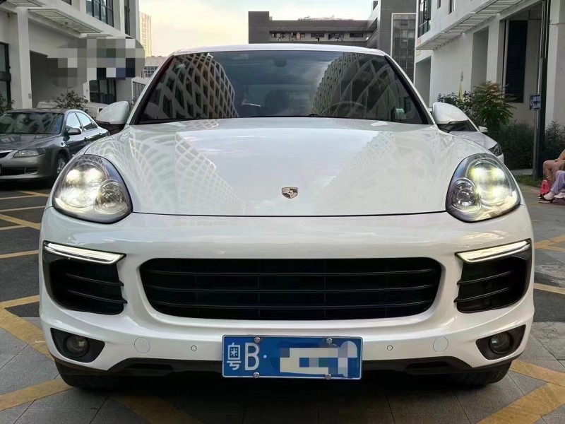 深圳16年保時捷卡宴1
