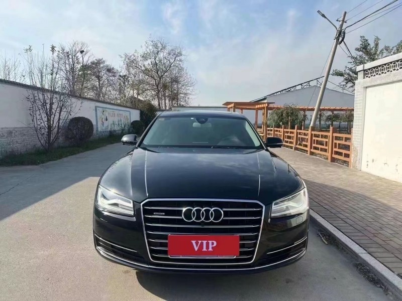 济宁15年奥迪A8L1