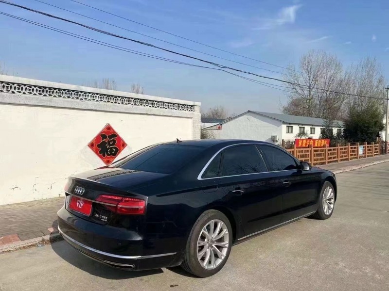 济宁15年奥迪A8L4