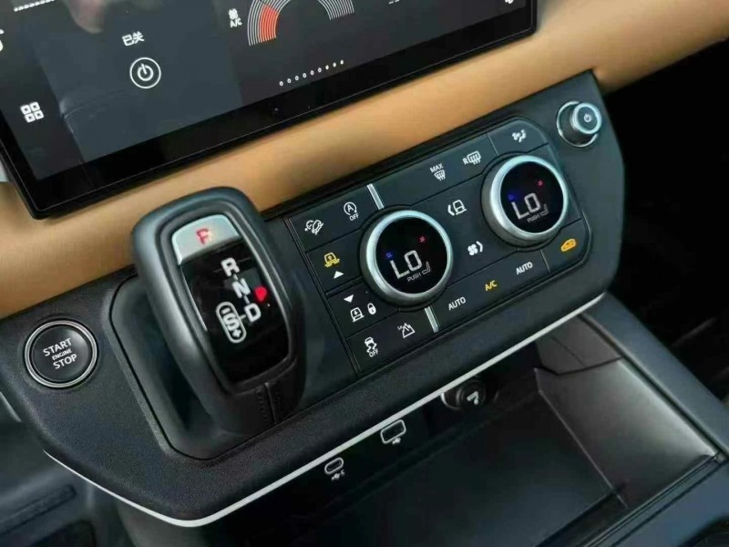 菏泽24年路虎卫士7