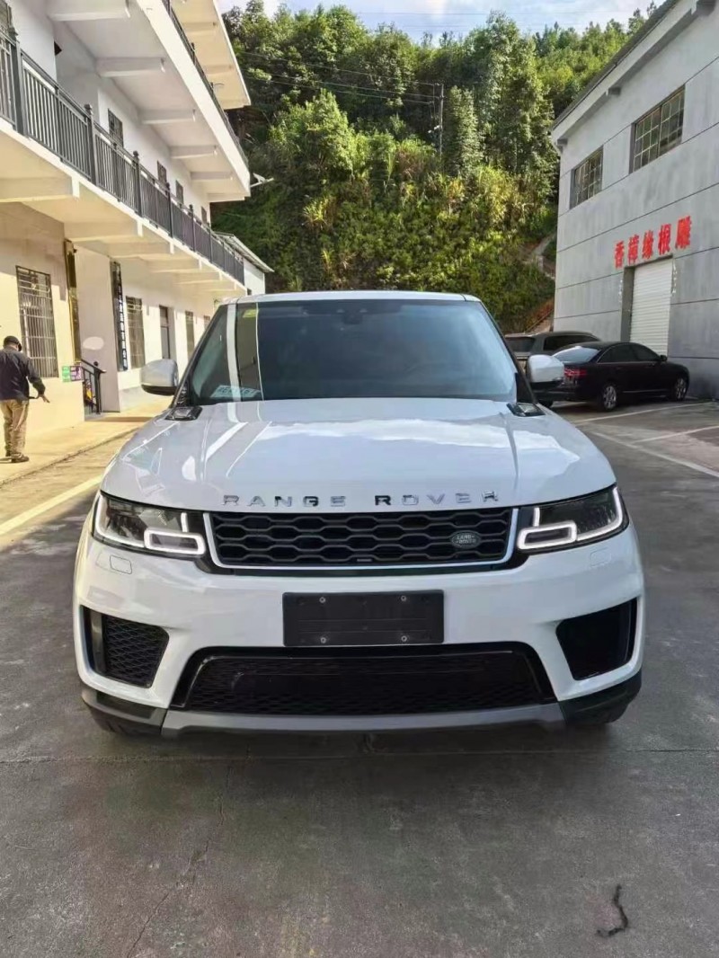 济宁19年路虎揽胜运动1