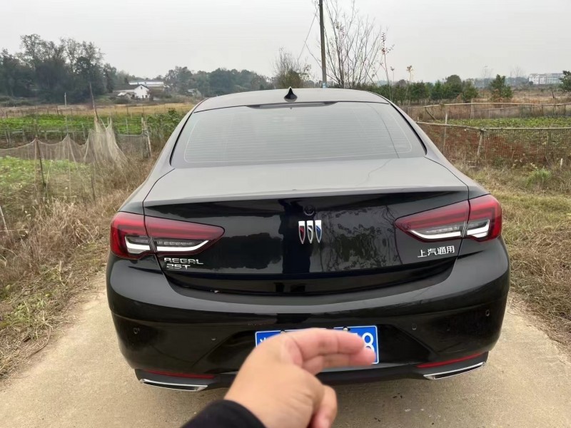 益阳24年别克君威8