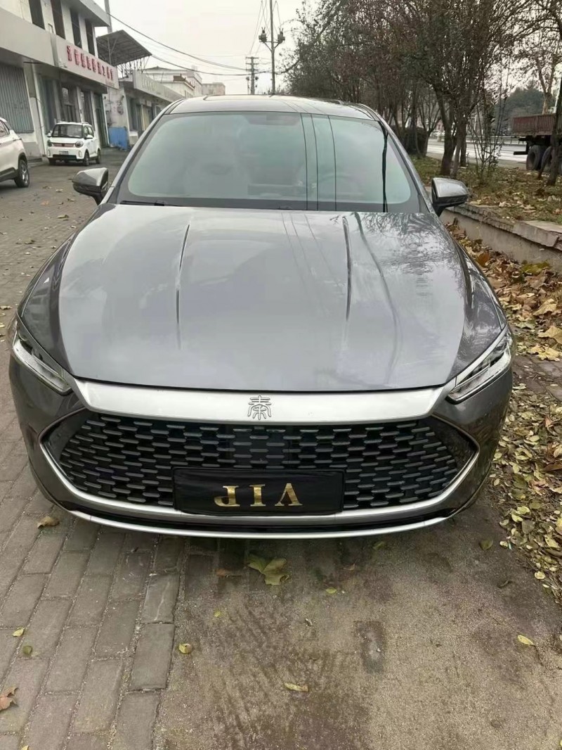 济宁23年比亚迪秦1