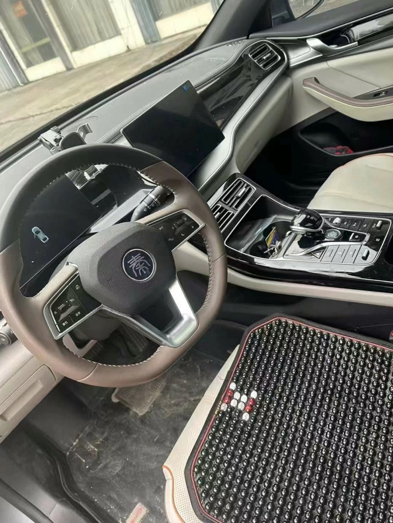 济宁23年比亚迪秦5