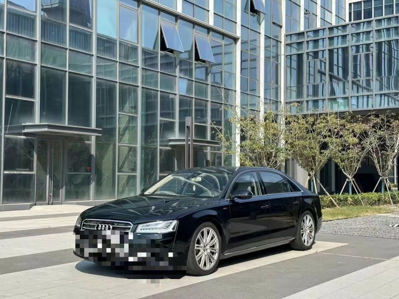 青岛11年奥迪A8L3