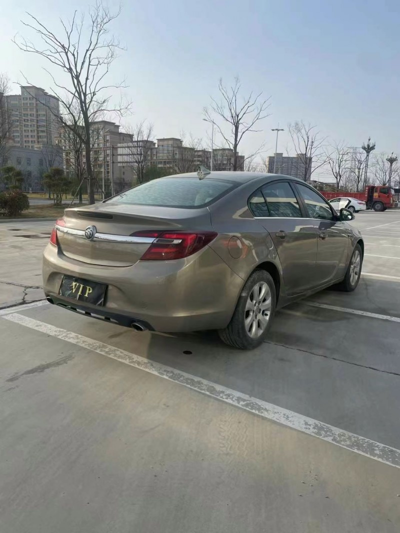 徐州15年别克君威4