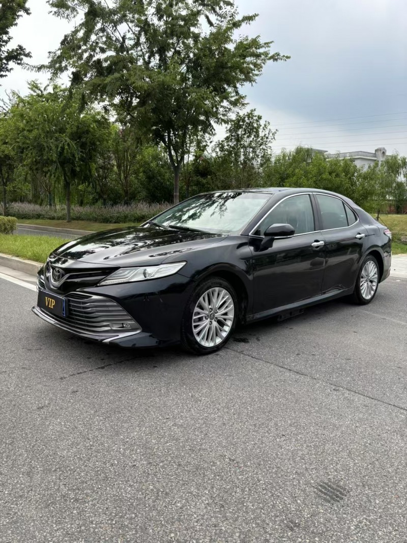 宿遷20年豐田凱美瑞2