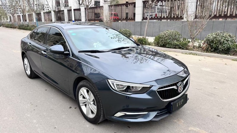 济宁20年别克君威4