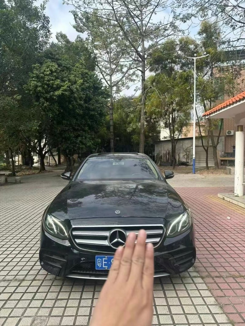 广州19年奔驰E1
