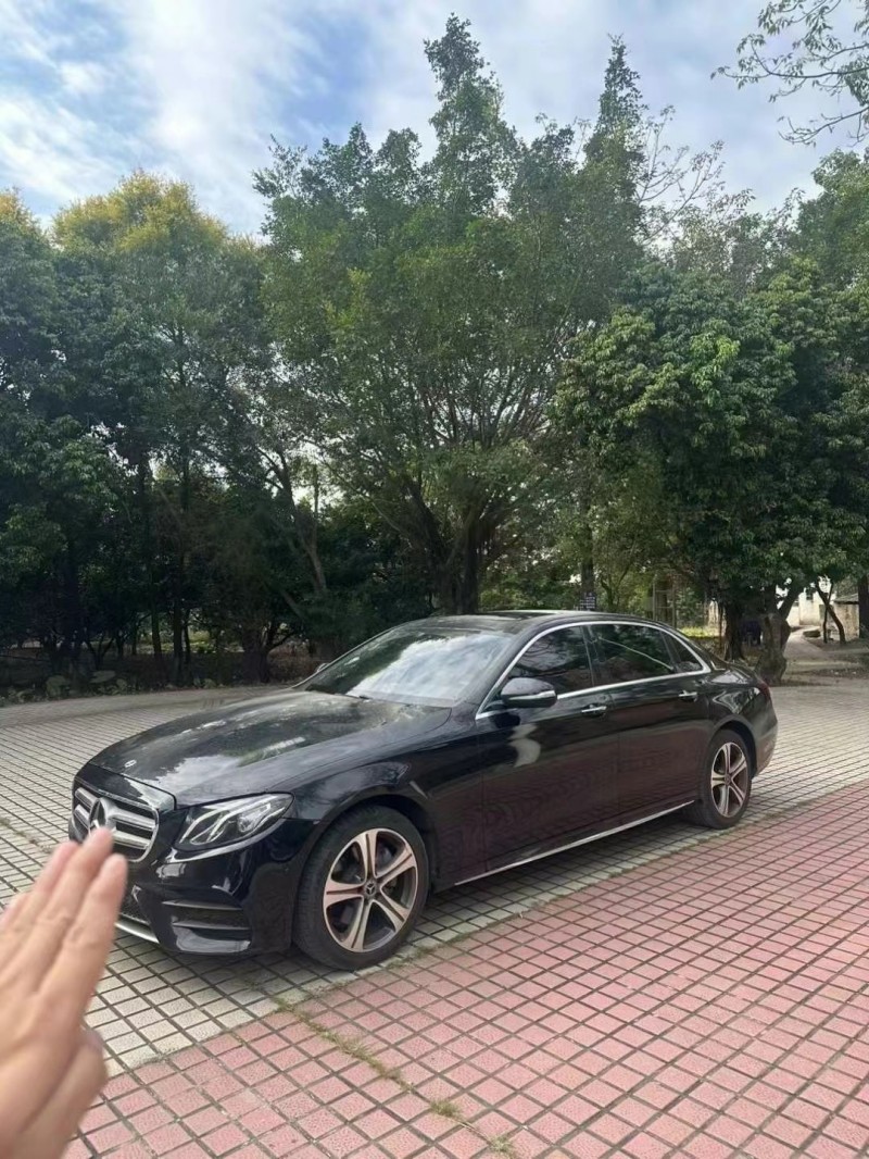 广州19年奔驰E2