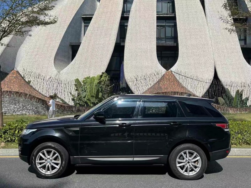 广州17年路虎揽胜运动8