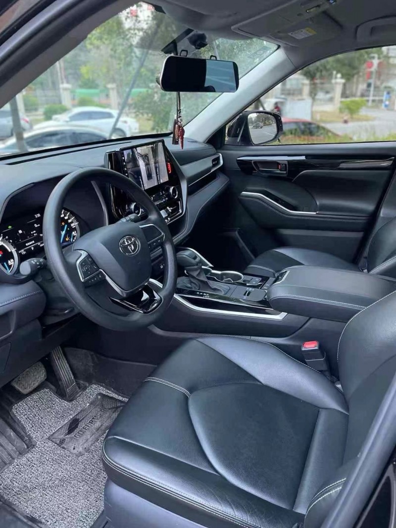 广州22年丰田汉兰达4