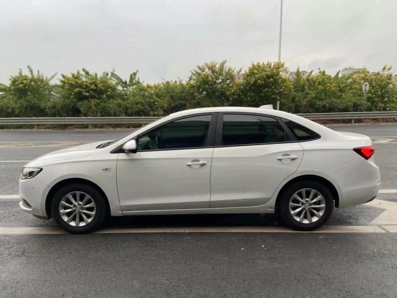 广州19年别克英朗6