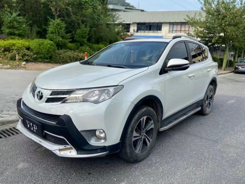 广州15年丰田RAV43