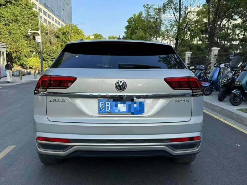广州20年大众途昂9