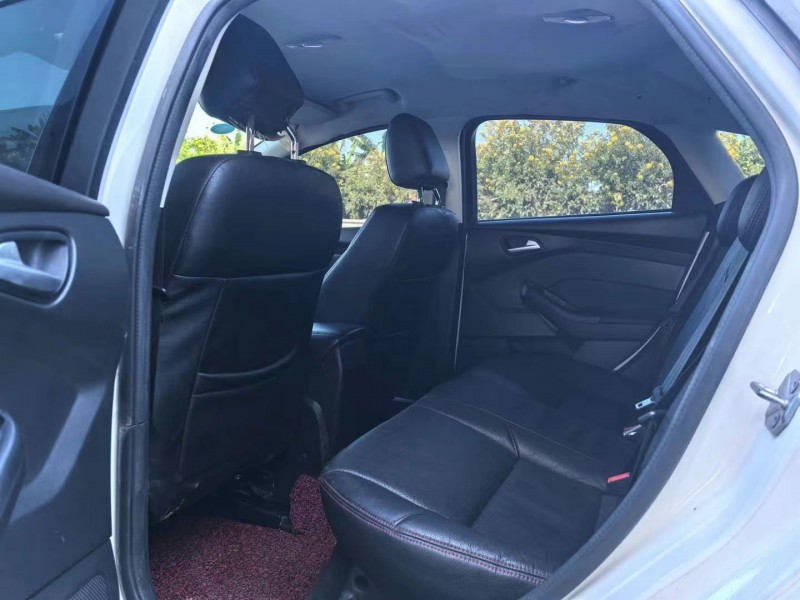 广州14年福特福克斯8