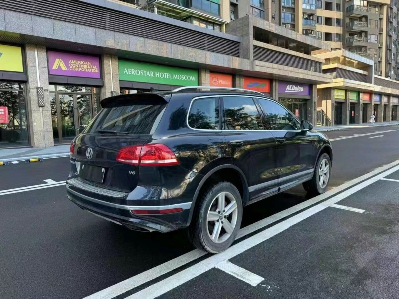 广州19年大众途锐7