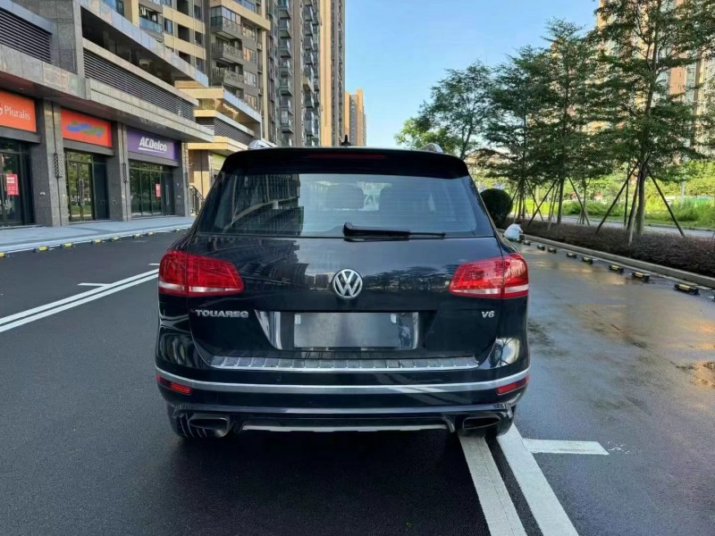 广州19年大众途锐9