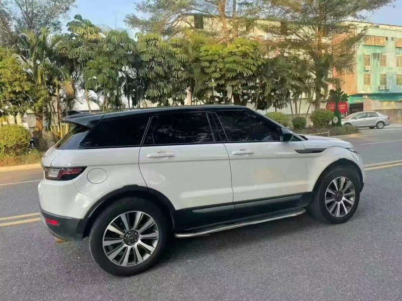 佛山17年路虎极光5