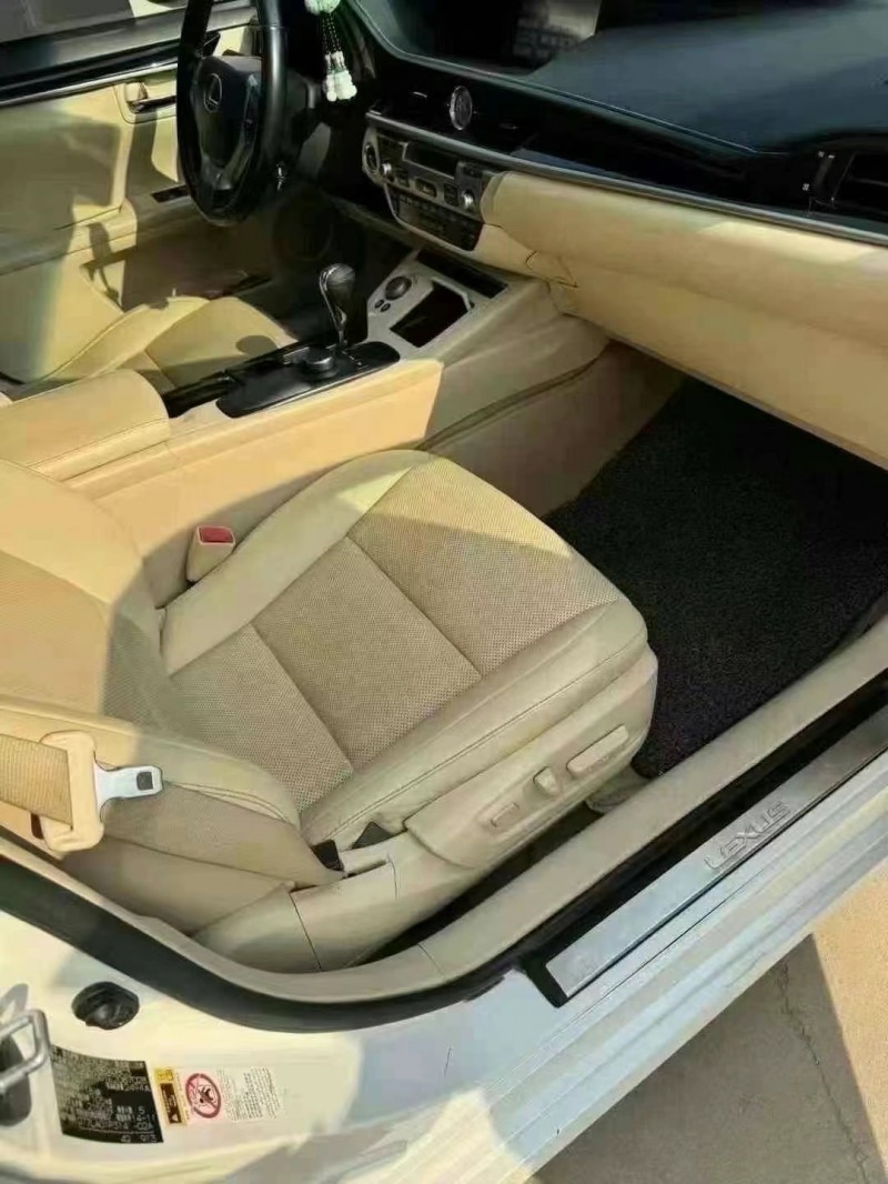 保定15年雷克萨斯ES7