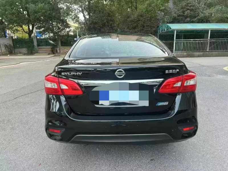 益阳17年日产轩逸4