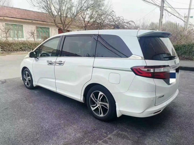 济宁16年本田奥德赛3