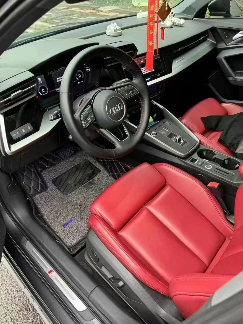 济宁22年奥迪A32