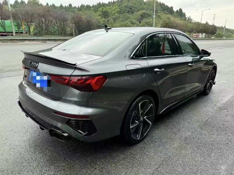 济宁22年奥迪A35