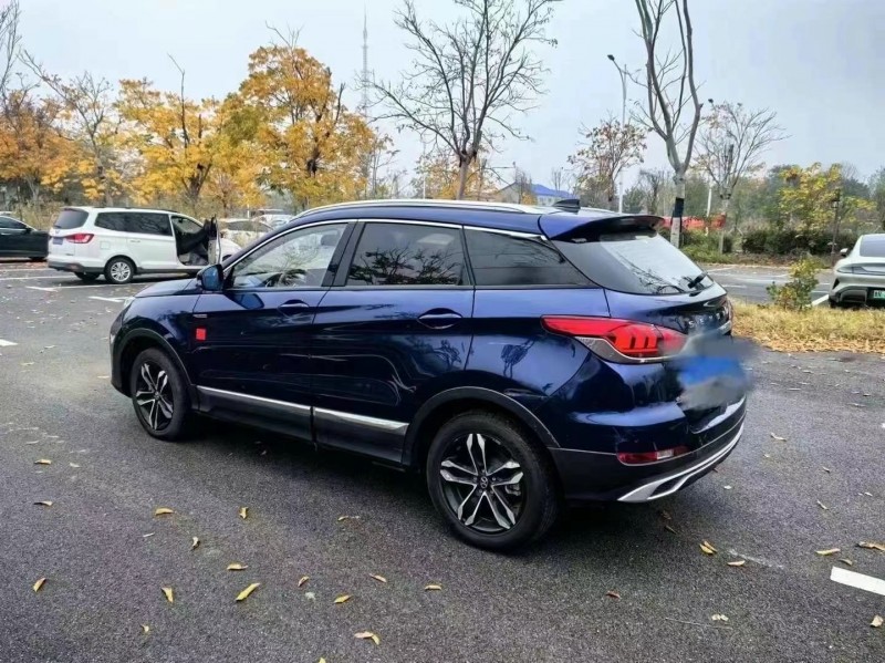 菏泽19年北汽绅宝智行6