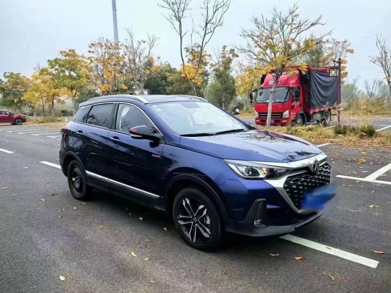 菏泽19年北汽绅宝智行9