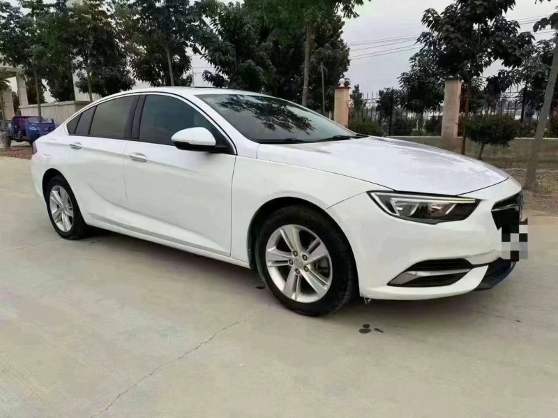 菏泽18年别克君威3