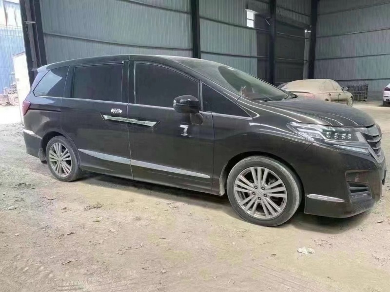 菏泽18年本田艾力绅2