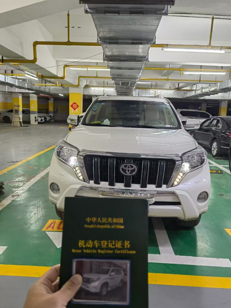 武汉17年丰田普拉多1