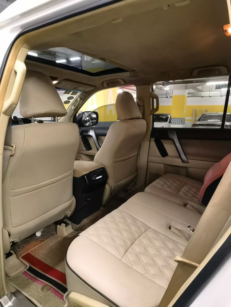 武汉17年丰田普拉多6