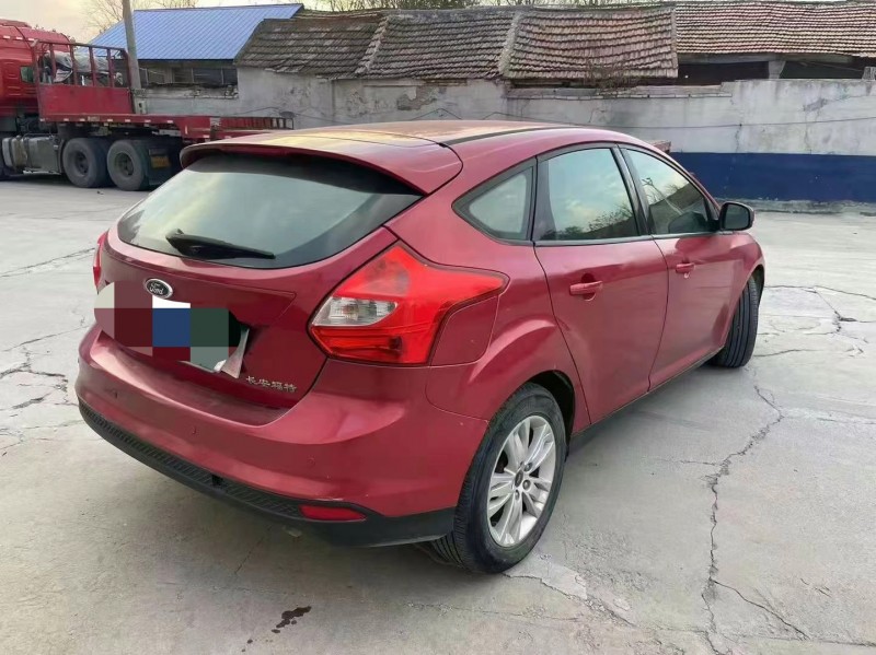 济宁14年福特福克斯4