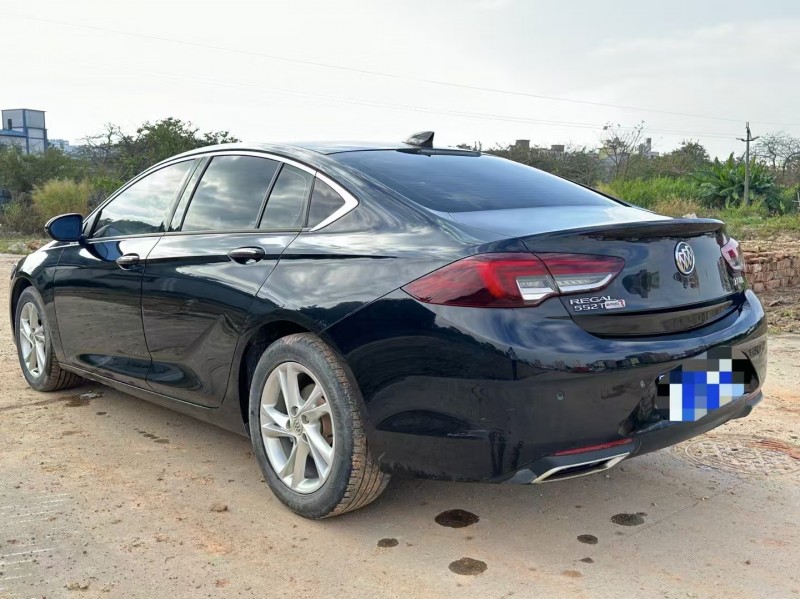 广州21年别克君威4